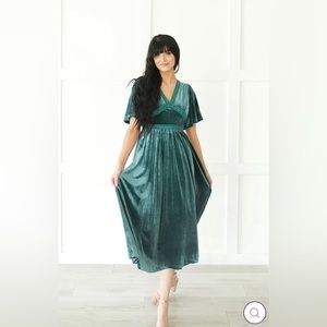 VIENNA EUCALYPTUS VELVET LACE DRESS